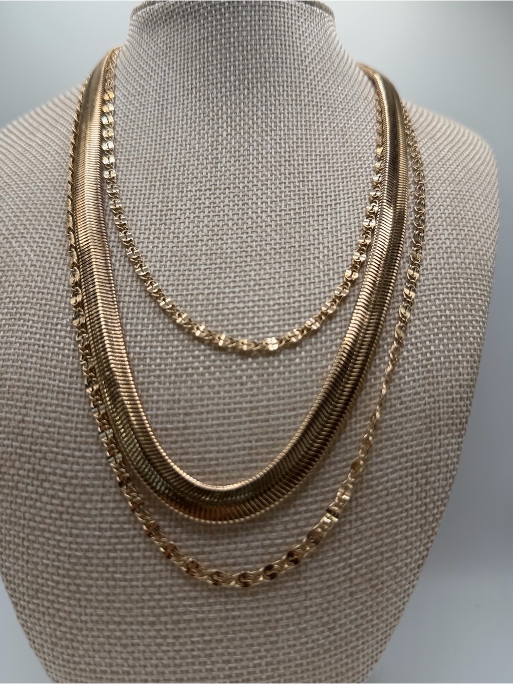 Gold Multi-Layer Women's Necklace - Elegant Layered Chain-ajustable